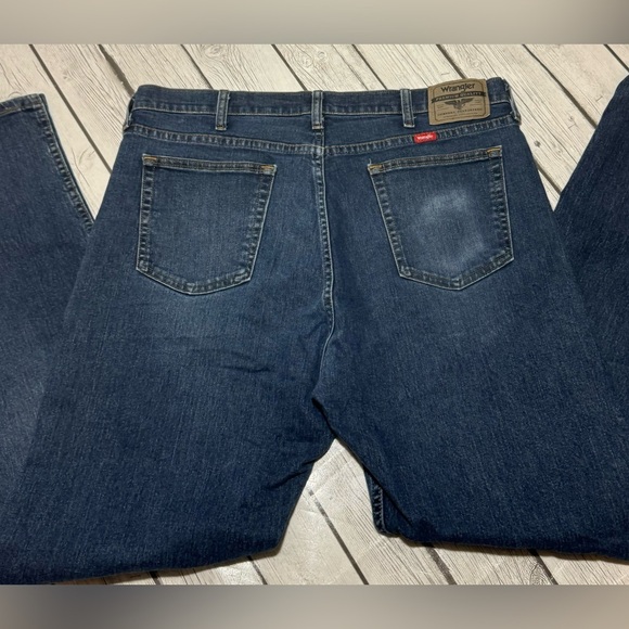 Men’s Wrangler Jeans size 36 x 34 - Picture 2 of 8